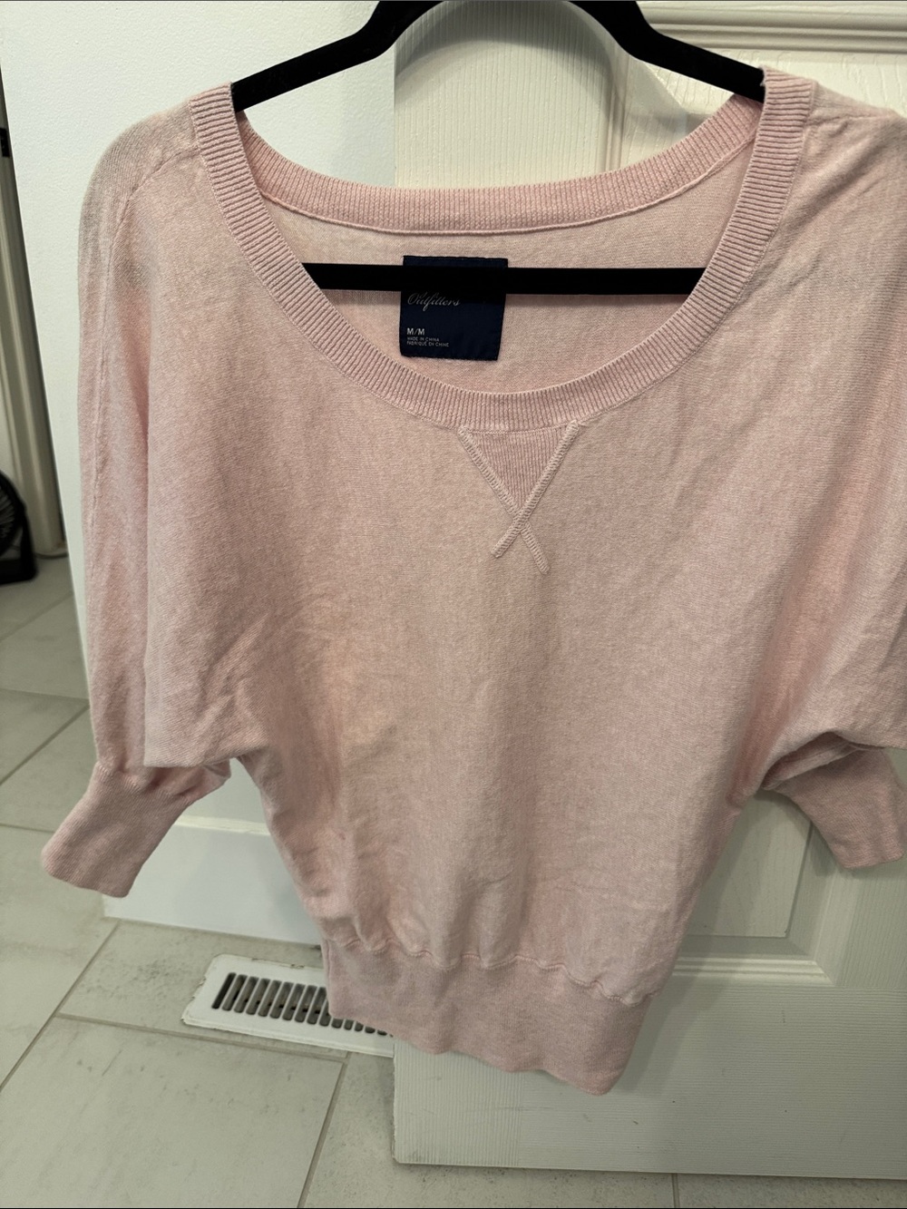 American Eagle Outfitters Light Pink Scoop Neck Pullover